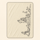 Kolter Decke mit Figuren und floralen Ornamenten.