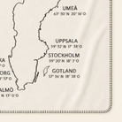Kolter Decke mit Umrisskarte von Schweden und Städtenamen.